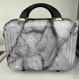 Triforce Luggage Hardside Beauty Case